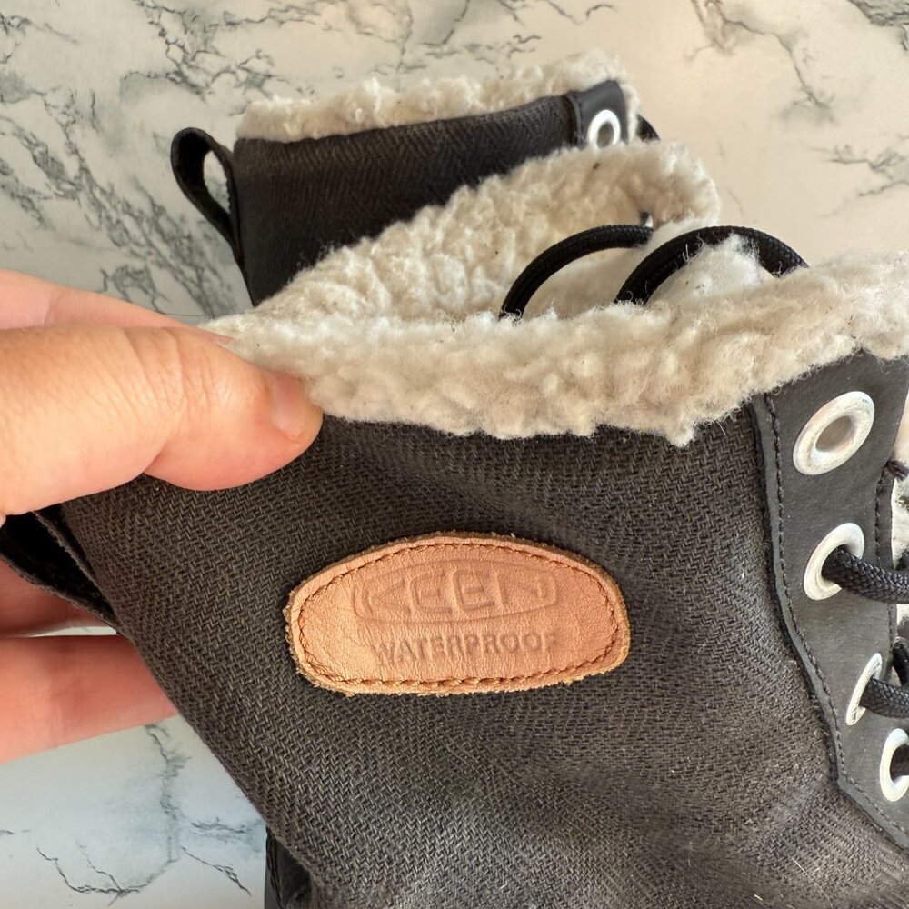 Keen Women 7 Elsa Winter Boot Sherpa Lined Mid Calf Snow Black Warm Fleece Lace - Picture 2 of 8